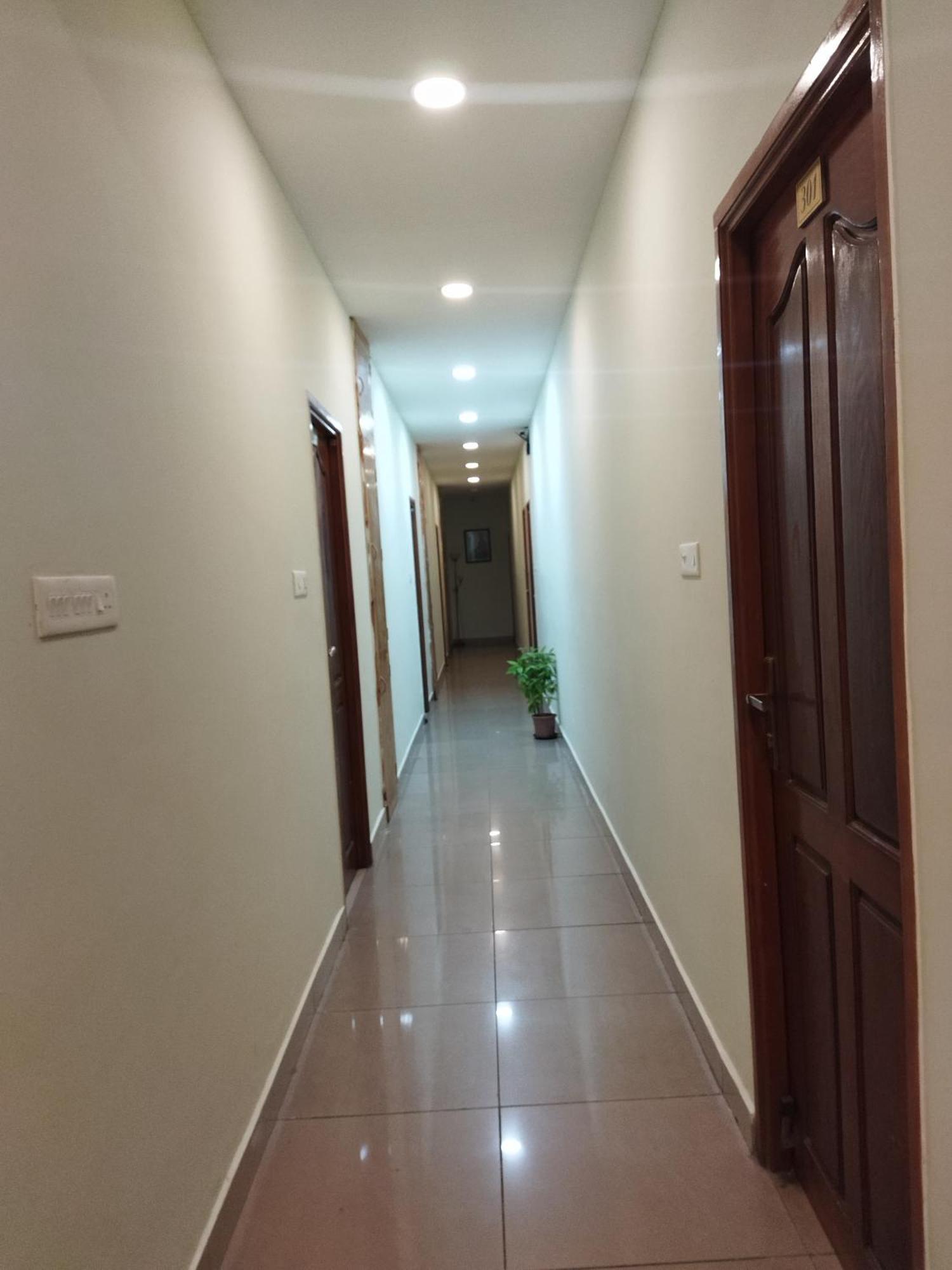 פונדיצ'רי Chaplin Hotel מראה חיצוני תמונה