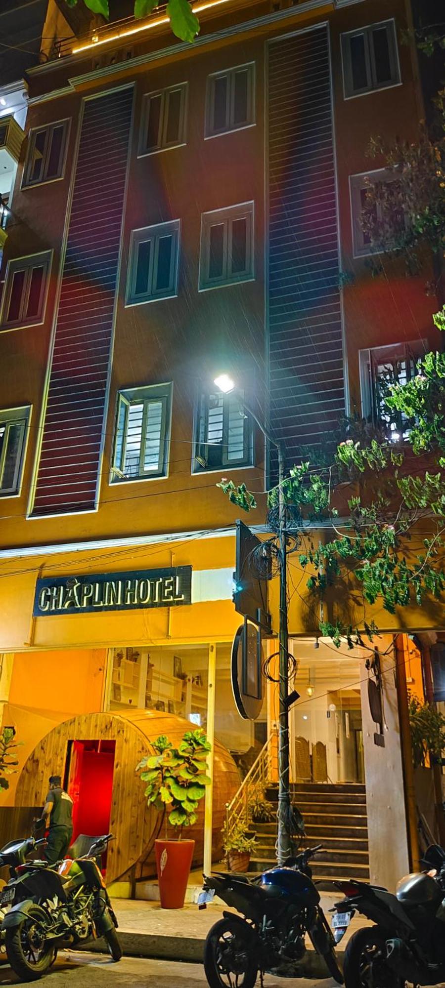 פונדיצ'רי Chaplin Hotel מראה חיצוני תמונה